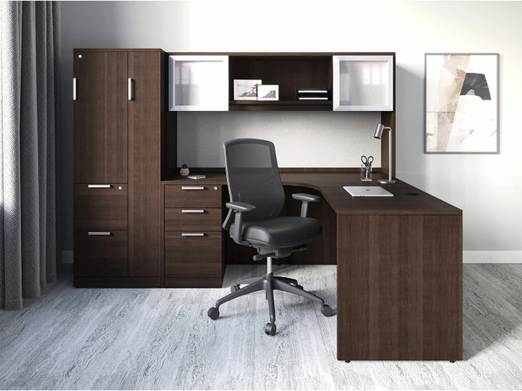 Office Desk with Hutch – Desk, return and hutch in wood.